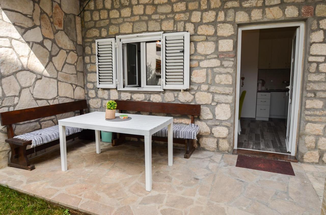 Apartament Modern Seaside Escape - Stunning Sea View - Private & Stylish Kotor Zewnętrze zdjęcie