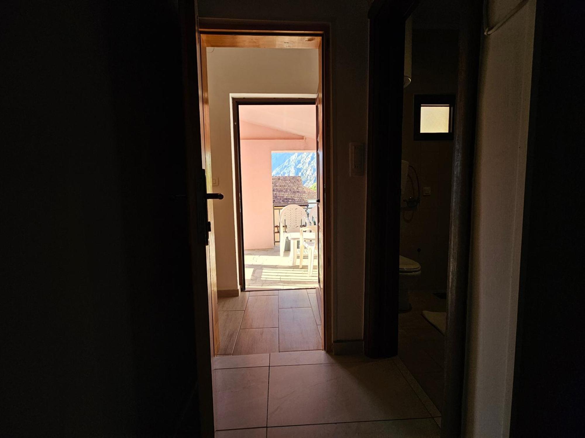 Apartament Modern Seaside Escape - Stunning Sea View - Private & Stylish Kotor Zewnętrze zdjęcie