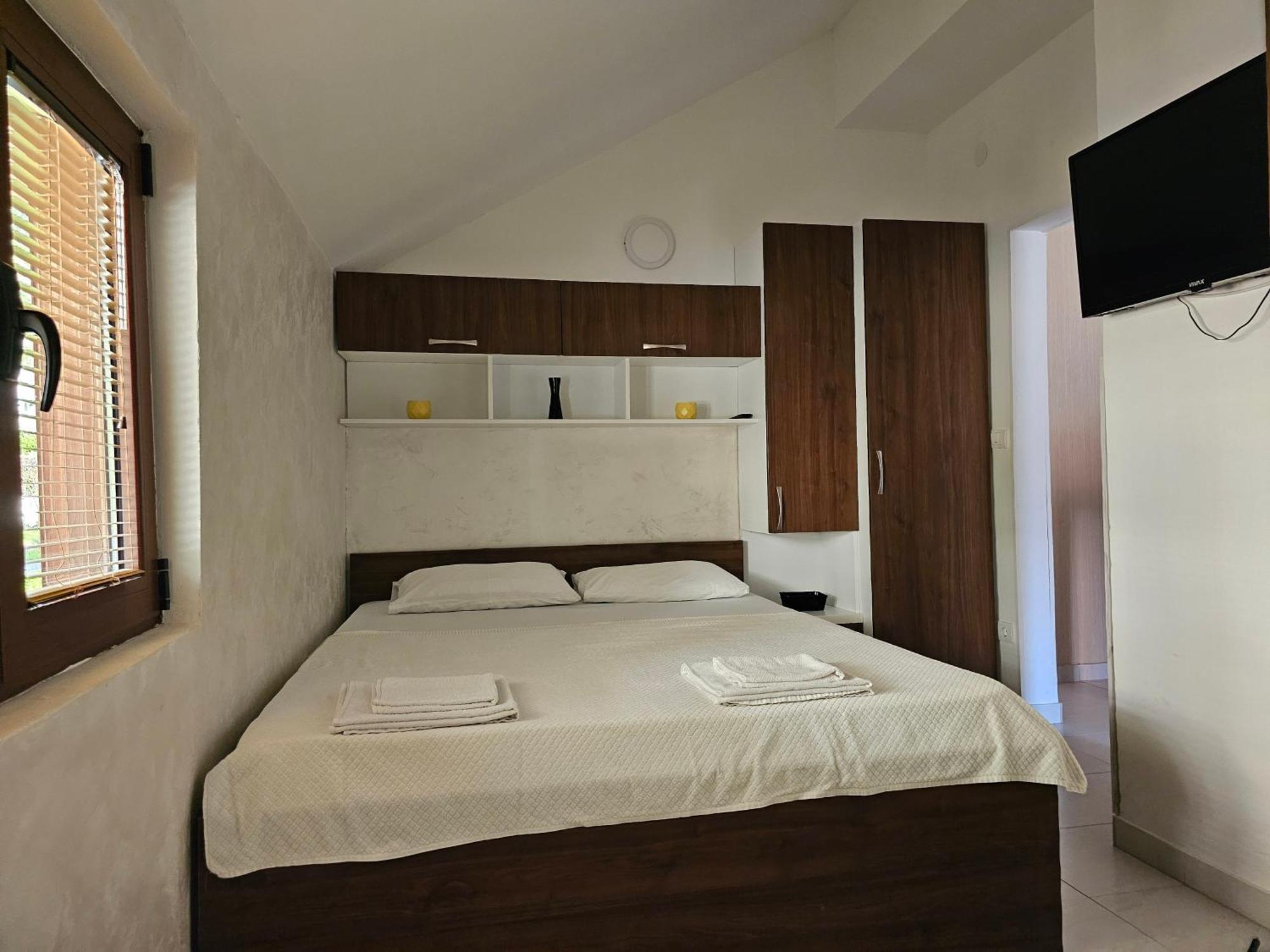 Apartament Modern Seaside Escape - Stunning Sea View - Private & Stylish Kotor Zewnętrze zdjęcie
